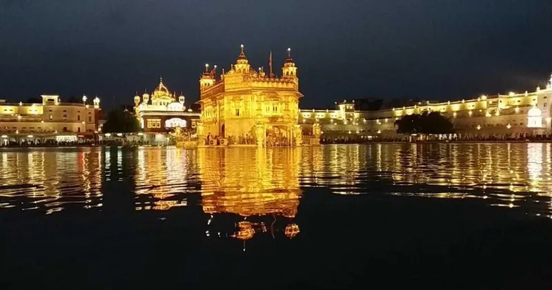 छोटे ग्रुप में अमृतसर का दिन, वाघा के साथ
